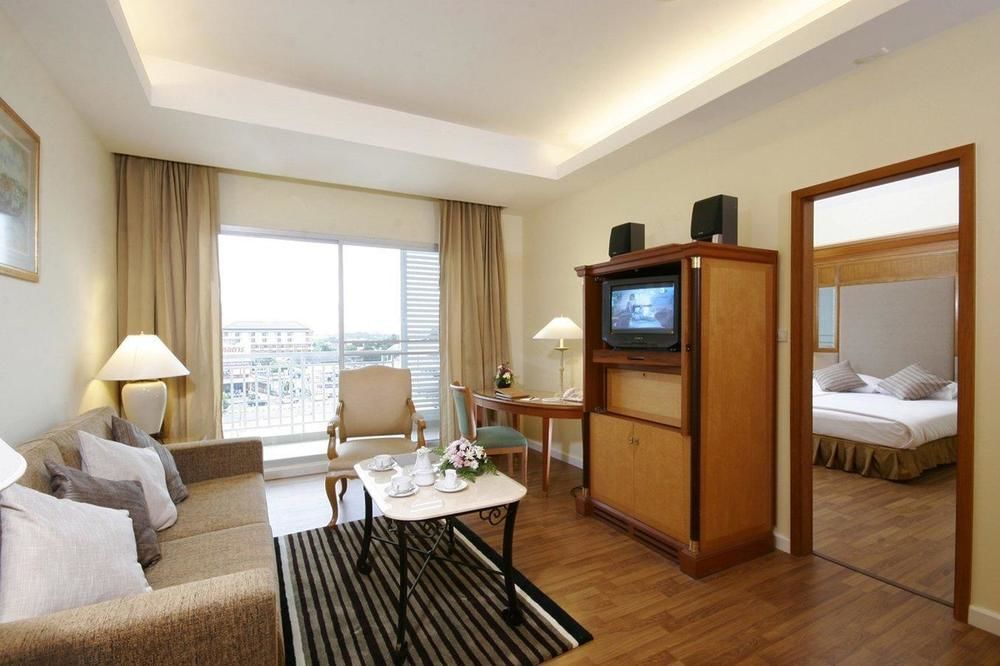 Kameo Grand Hotel & Serviced Apartment, Ράγιονγκ Εξωτερικό φωτογραφία