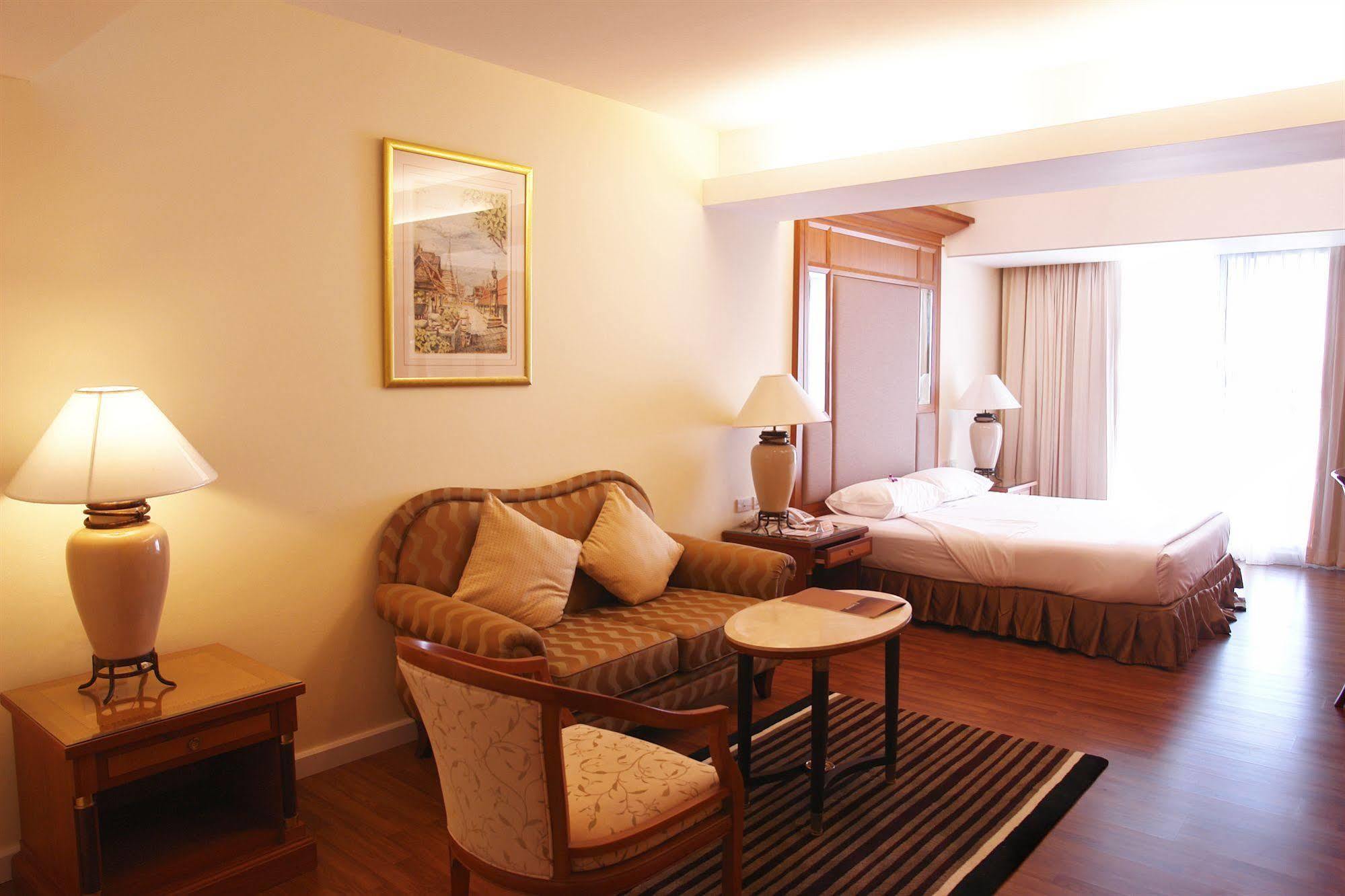 Kameo Grand Hotel & Serviced Apartment, Ράγιονγκ Εξωτερικό φωτογραφία