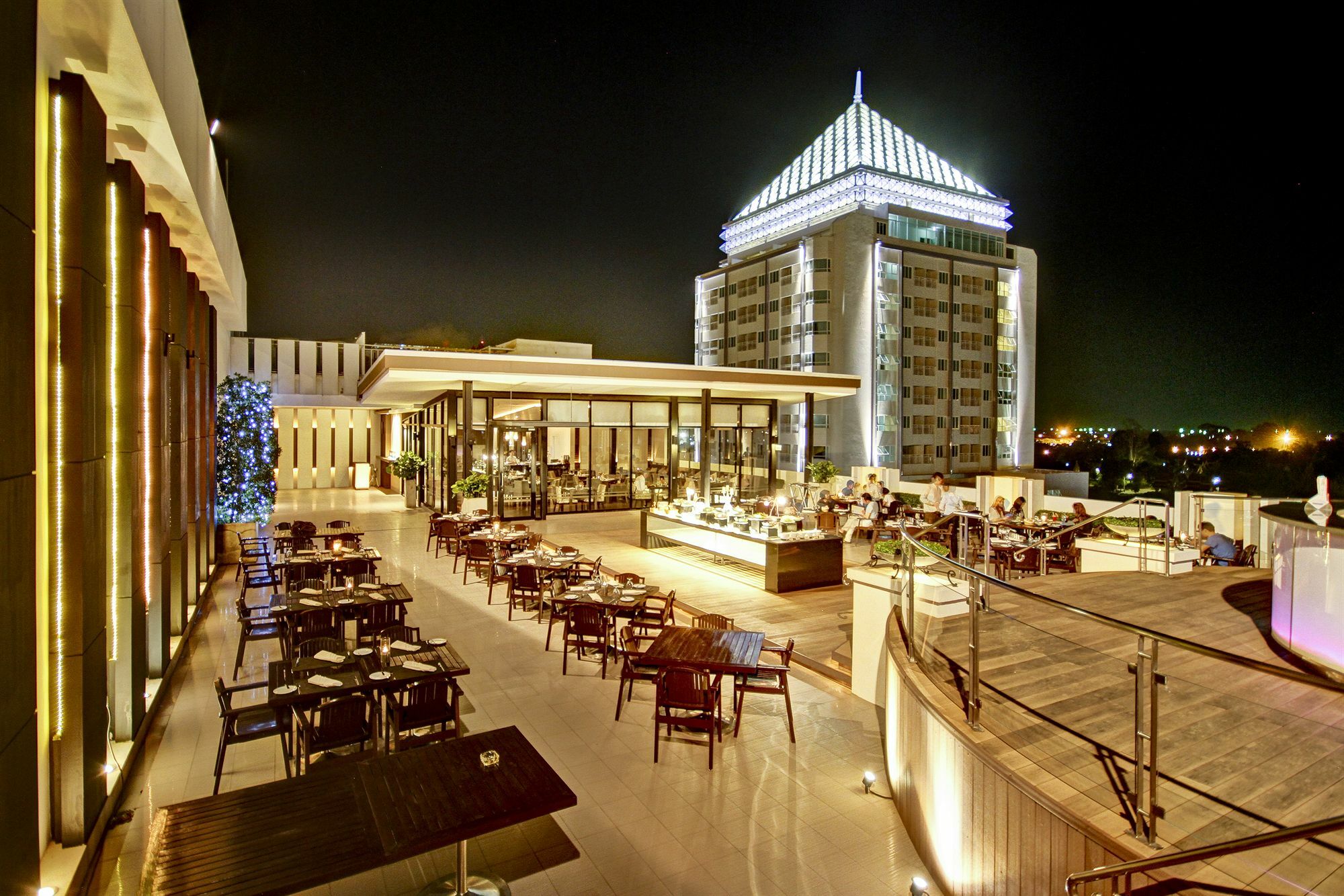Kameo Grand Hotel & Serviced Apartment, Ράγιονγκ Εξωτερικό φωτογραφία